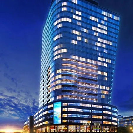 Hanza Tower Downtown 23 Pool & Jacussi * Szczecin